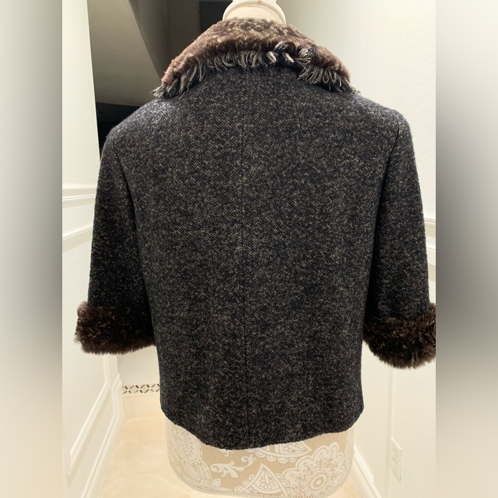 Rare Chanel Tweed With Rabbit Jacket Size 42 - Picture 10 of 16